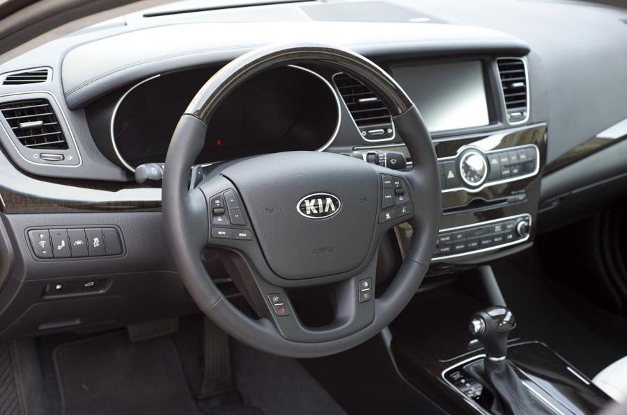  Kia Cadenza 2014 года  (фото 138 из 154)